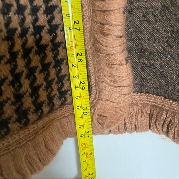 Vintage Couture Imports 100% Wool Houndstooth Coat with cape Size S/M - Picture 8 of 8